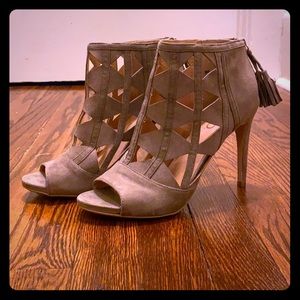 Brand New Xoxo heel!